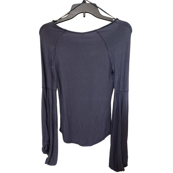 Free People Top Long Sleeve Cloudy Night Size Medium - Picture 4 of 4
